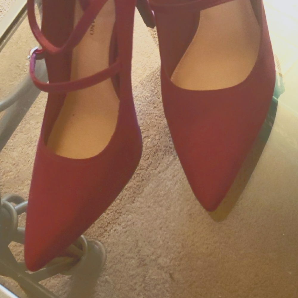 Size 12W Christian Siriano, Suede, Burgundy, sturdy Sexy hill #BiGGirLs #BiGSexy